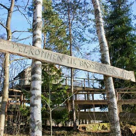Tretopphytter Pa Grensen - Beverhytta Med Robat Og Gjeddefiske Halden Zewnętrze zdjęcie